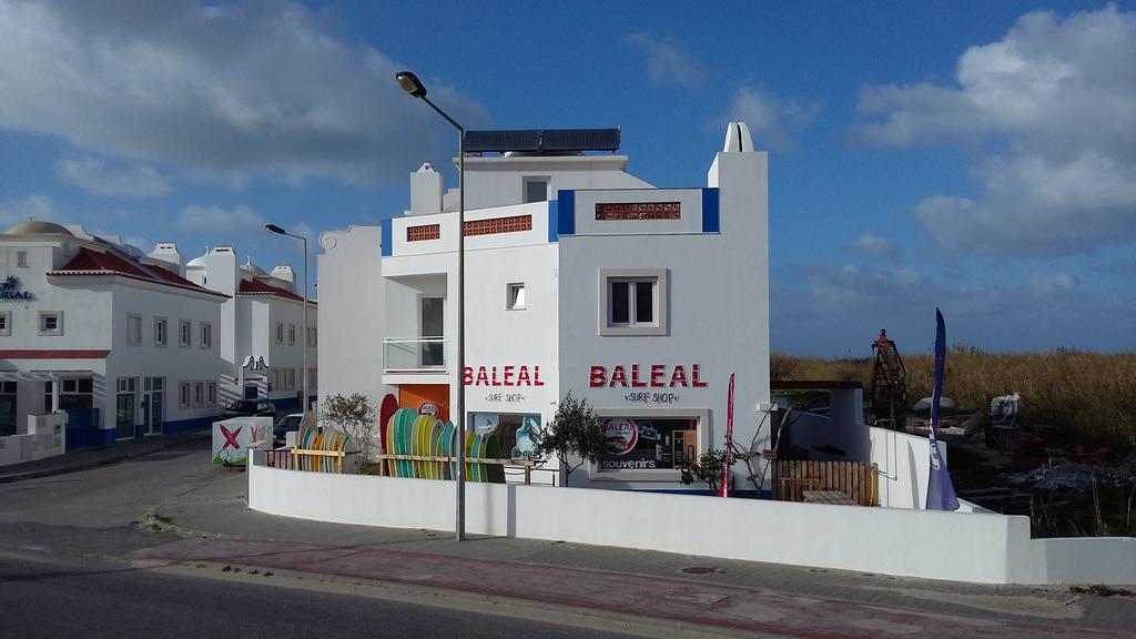 Alex Surf Hostel Baleal Exterior foto